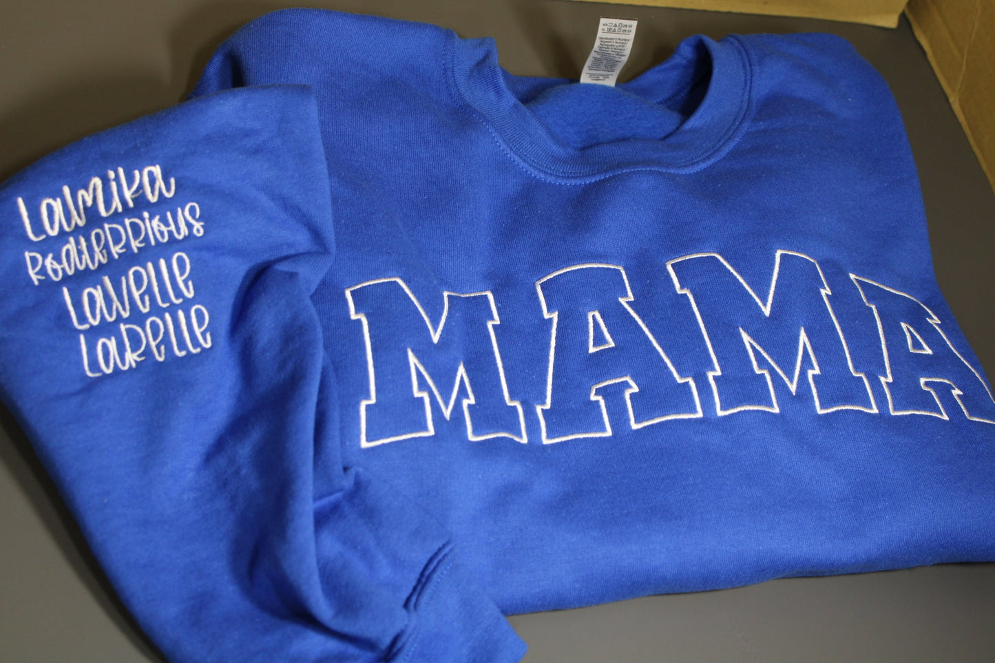 Monochromatic Sweatshirt - Mama